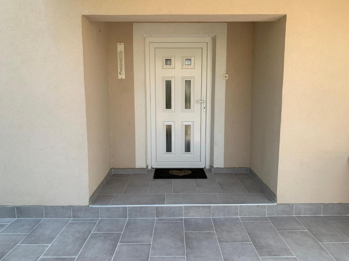 New Apartment Ema II Vrh  Exterior photo